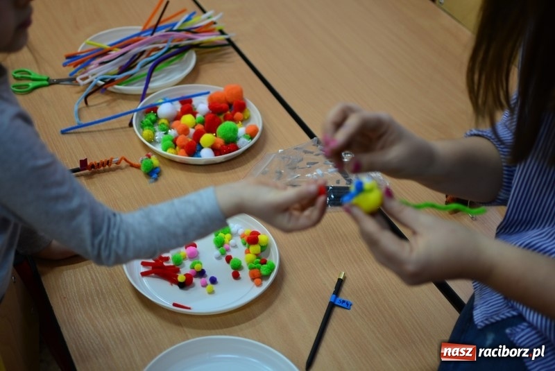 Zdjęcie w galerii na portalu naszraciborz.pl: Raciborska Czwórka tanecznie witała przyszłych pierwszoklasistów wiadomości z regionu