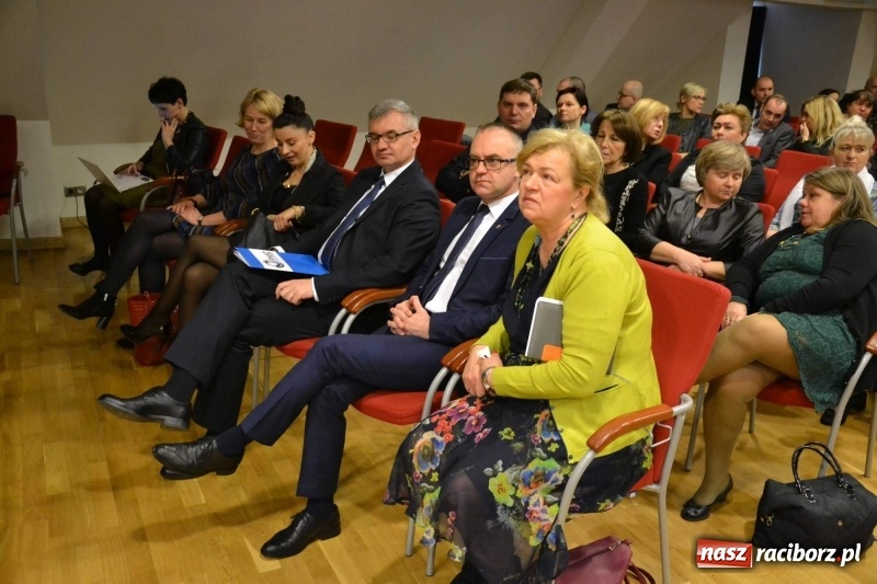 Zdjęcie w galerii na portalu naszraciborz.pl: I Seminarium Prawa Oświatowego za nami  wiadomości z regionu
