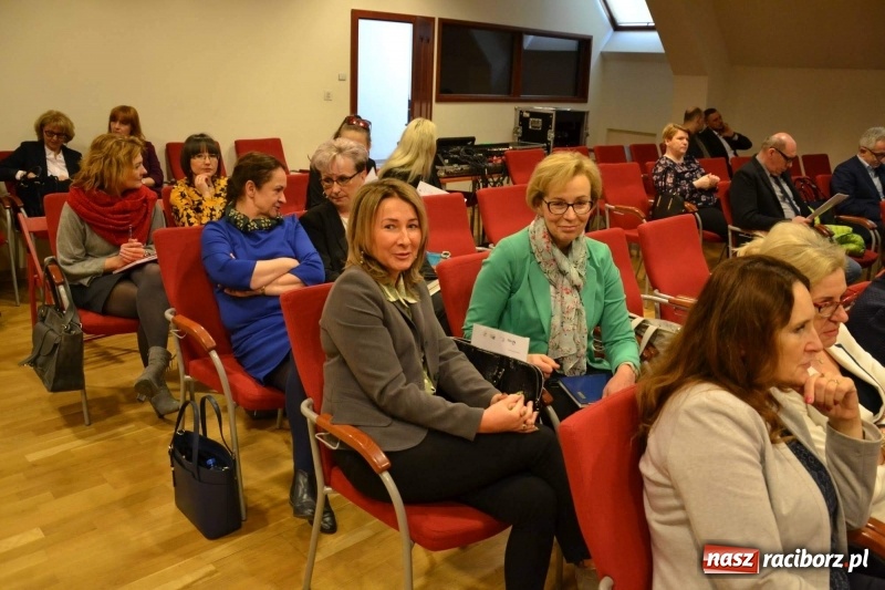 Zdjęcie w galerii na portalu naszraciborz.pl: I Seminarium Prawa Oświatowego za nami  wiadomości z regionu