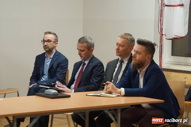 Zdjęcie w galerii na portalu naszraciborz.pl: Gaz dla dzielnic Raciborza. Pierwsze spotkanie  wiadomości z regionu