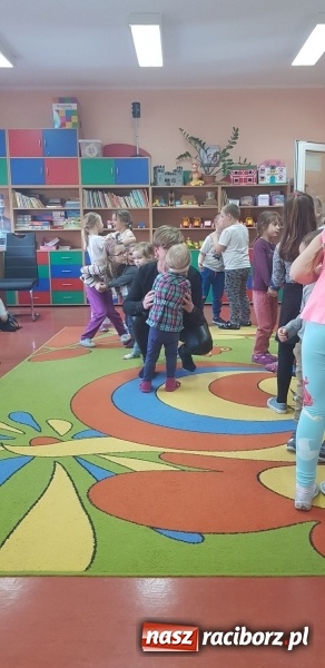Zdjęcie w galerii na portalu naszraciborz.pl: Od Malucha do Odkrywcy. Najmłodsi raciborzanie poznają Przedszkole numer 23  wiadomości z regionu