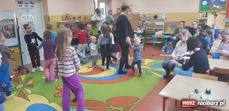 Zdjęcie w galerii na portalu naszraciborz.pl: Od Malucha do Odkrywcy. Najmłodsi raciborzanie poznają Przedszkole numer 23  wiadomości z regionu