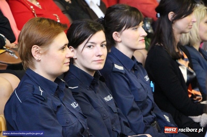 Zdjęcie w galerii na portalu naszraciborz.pl: Kobieca twarz polskiej policji  wiadomości z regionu