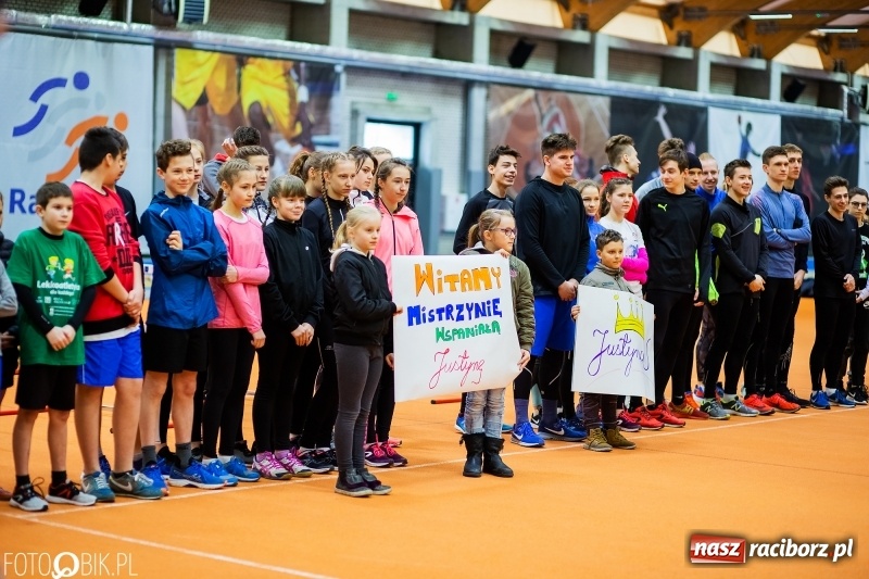 Zdjęcie w galerii na portalu naszraciborz.pl: Uczniowie Szkoły Mistrzostwa Sportowego trenowali z Justyną Święty-Ersetic wiadomości z regionu