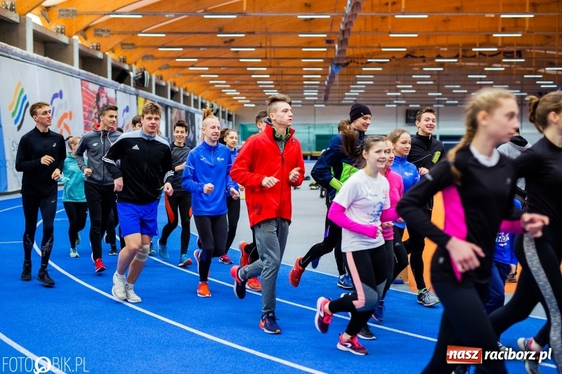 Zdjęcie w galerii na portalu naszraciborz.pl: Uczniowie Szkoły Mistrzostwa Sportowego trenowali z Justyną Święty-Ersetic wiadomości z regionu
