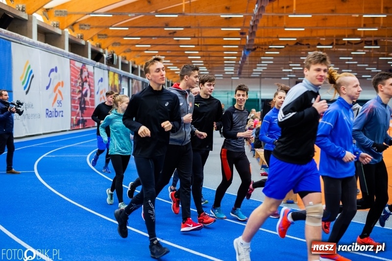 Zdjęcie w galerii na portalu naszraciborz.pl: Uczniowie Szkoły Mistrzostwa Sportowego trenowali z Justyną Święty-Ersetic wiadomości z regionu