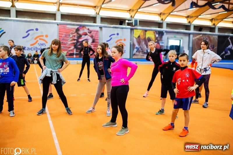 Zdjęcie w galerii na portalu naszraciborz.pl: Uczniowie Szkoły Mistrzostwa Sportowego trenowali z Justyną Święty-Ersetic wiadomości z regionu