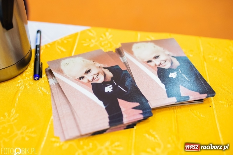 Zdjęcie w galerii na portalu naszraciborz.pl: Uczniowie Szkoły Mistrzostwa Sportowego trenowali z Justyną Święty-Ersetic wiadomości z regionu