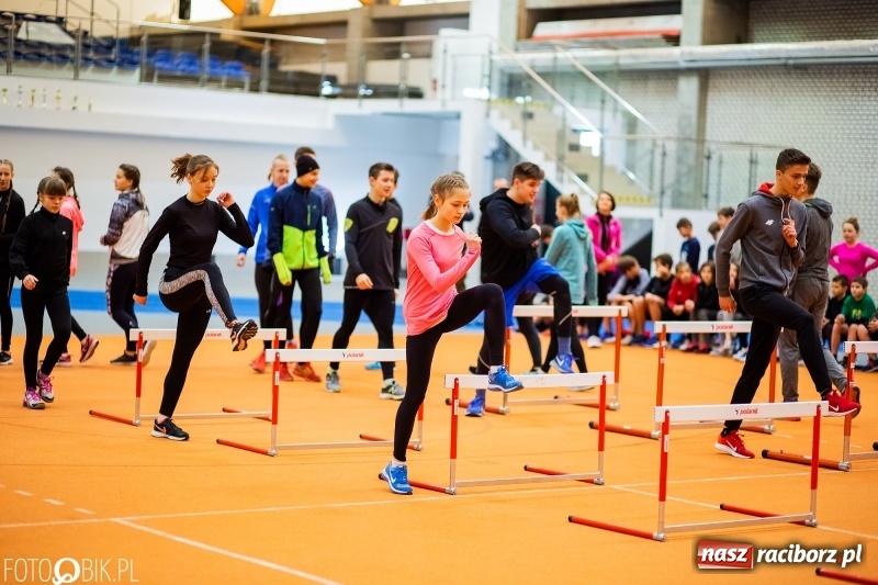 Zdjęcie w galerii na portalu naszraciborz.pl: Uczniowie Szkoły Mistrzostwa Sportowego trenowali z Justyną Święty-Ersetic wiadomości z regionu