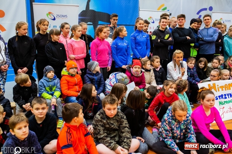 Zdjęcie w galerii na portalu naszraciborz.pl: Uczniowie Szkoły Mistrzostwa Sportowego trenowali z Justyną Święty-Ersetic wiadomości z regionu