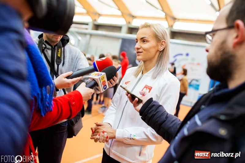 Zdjęcie w galerii na portalu naszraciborz.pl: Uczniowie Szkoły Mistrzostwa Sportowego trenowali z Justyną Święty-Ersetic wiadomości z regionu