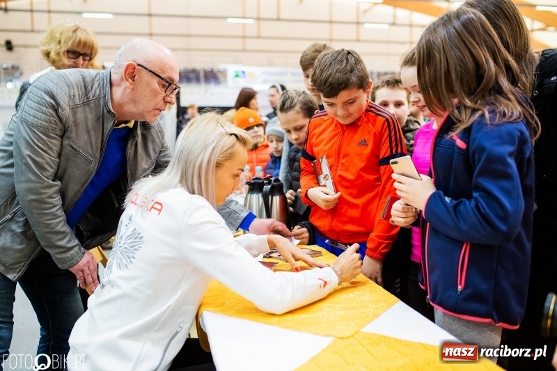 Zdjęcie w galerii na portalu naszraciborz.pl: Uczniowie Szkoły Mistrzostwa Sportowego trenowali z Justyną Święty-Ersetic wiadomości z regionu