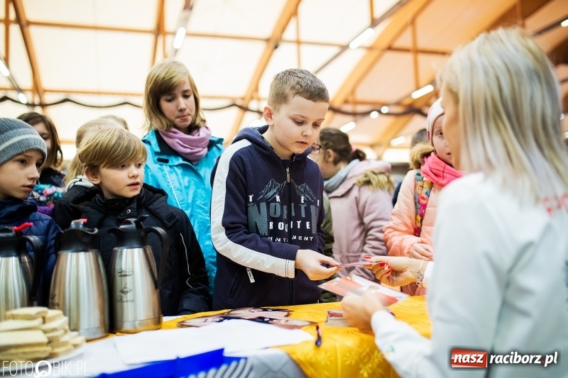 Zdjęcie w galerii na portalu naszraciborz.pl: Uczniowie Szkoły Mistrzostwa Sportowego trenowali z Justyną Święty-Ersetic wiadomości z regionu