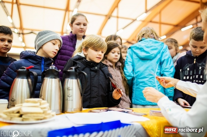 Zdjęcie w galerii na portalu naszraciborz.pl: Uczniowie Szkoły Mistrzostwa Sportowego trenowali z Justyną Święty-Ersetic wiadomości z regionu