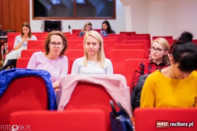 Zdjęcie w galerii na portalu naszraciborz.pl: Manicure w średniowiecznych murach, czyli III Raciborskie Dni Urody wiadomości z regionu