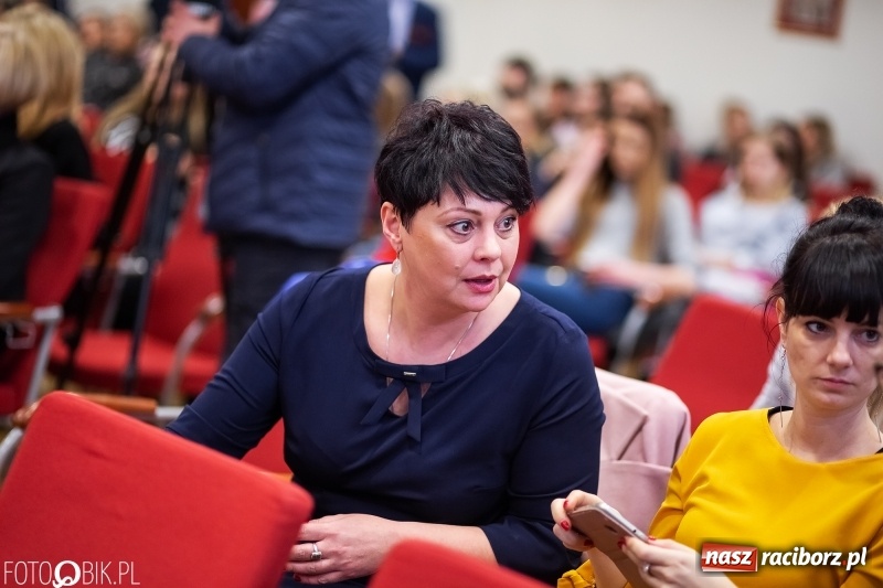 Zdjęcie w galerii na portalu naszraciborz.pl: Manicure w średniowiecznych murach, czyli III Raciborskie Dni Urody wiadomości z regionu