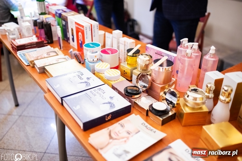 Zdjęcie w galerii na portalu naszraciborz.pl: Manicure w średniowiecznych murach, czyli III Raciborskie Dni Urody wiadomości z regionu