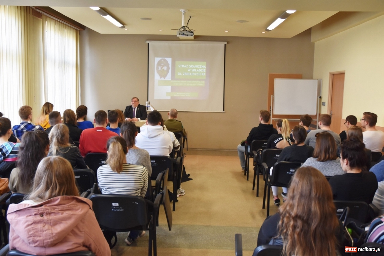 Zdjęcie w galerii na portalu naszraciborz.pl: Śląskich pograniczników odwiedził wnuk ich patrona  wiadomości z regionu