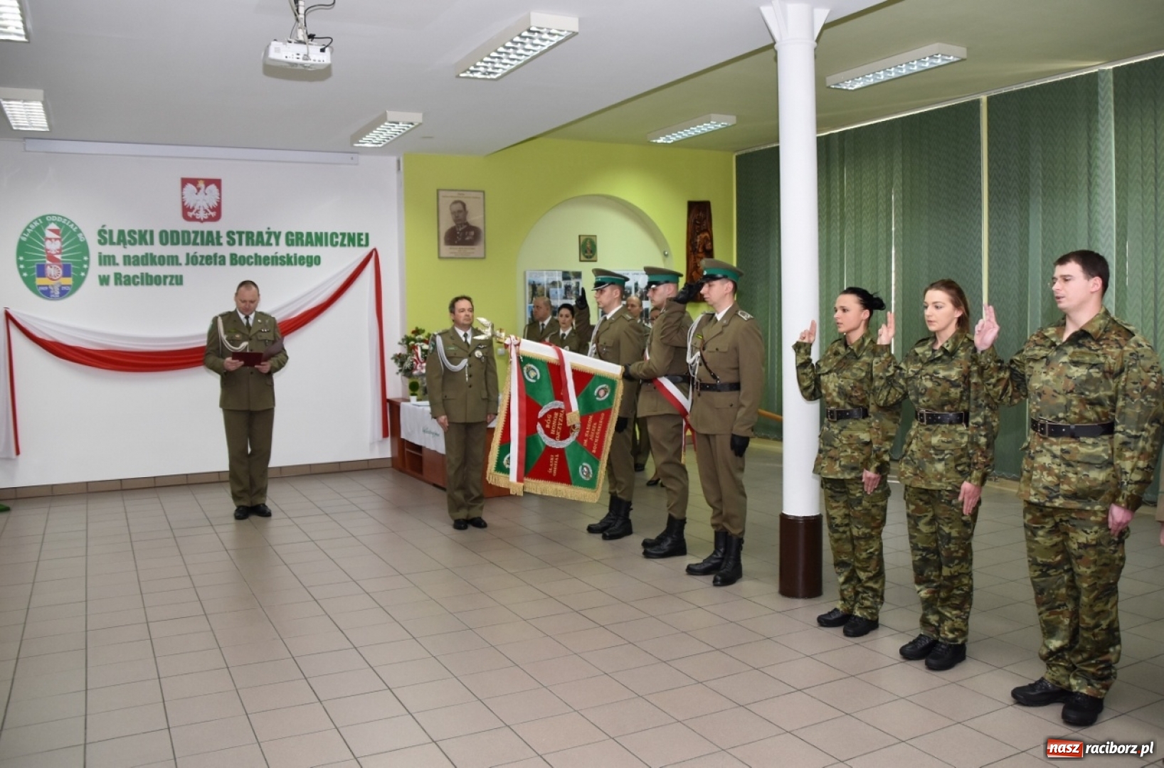 Zdjęcie w galerii na portalu naszraciborz.pl: Śląskich pograniczników odwiedził wnuk ich patrona  wiadomości z regionu