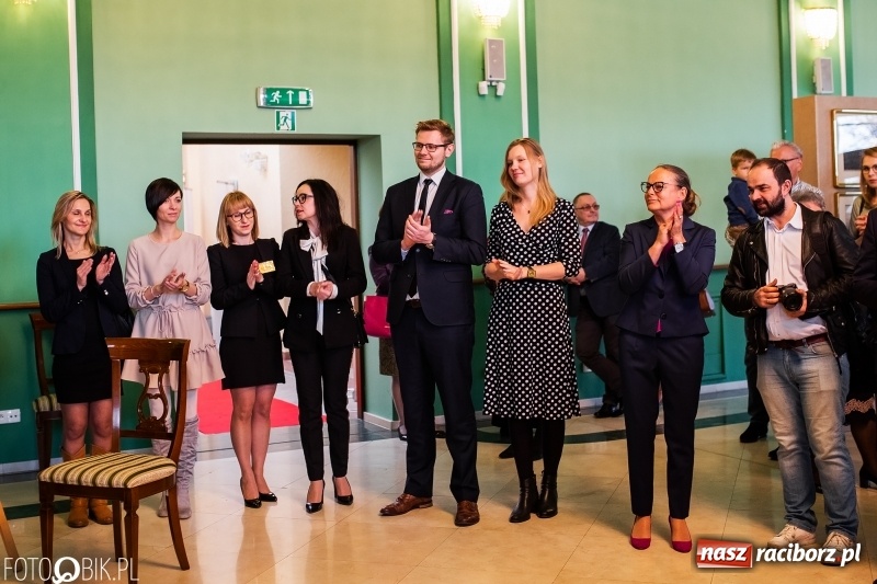 Zdjęcie w galerii na portalu naszraciborz.pl: Juliusz i Wojciech Kossak w Raciborzu. Historyczne malarstwo w pałacyku Rafako wiadomości z regionu