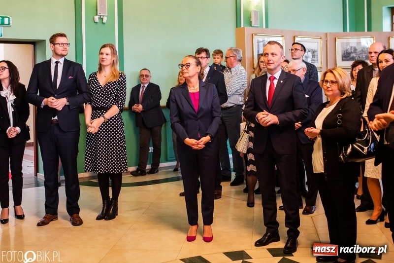 Zdjęcie w galerii na portalu naszraciborz.pl: Juliusz i Wojciech Kossak w Raciborzu. Historyczne malarstwo w pałacyku Rafako wiadomości z regionu