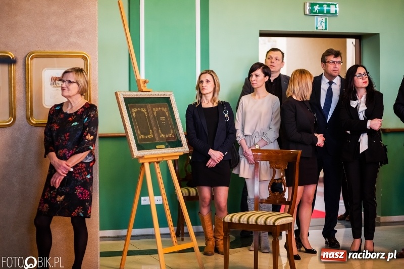 Zdjęcie w galerii na portalu naszraciborz.pl: Juliusz i Wojciech Kossak w Raciborzu. Historyczne malarstwo w pałacyku Rafako wiadomości z regionu