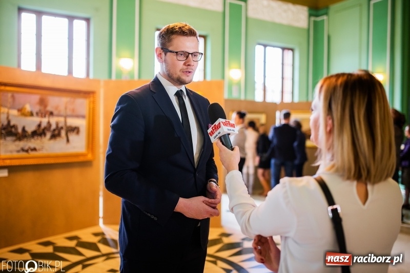 Zdjęcie w galerii na portalu naszraciborz.pl: Juliusz i Wojciech Kossak w Raciborzu. Historyczne malarstwo w pałacyku Rafako wiadomości z regionu
