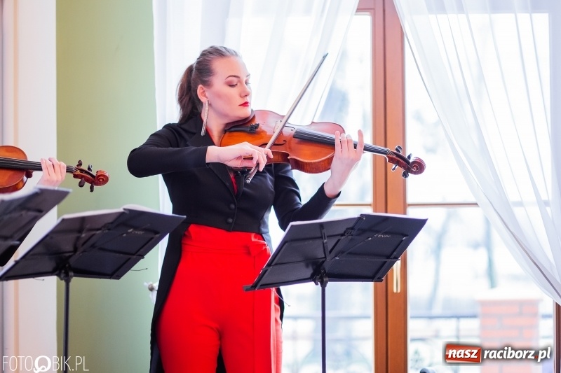 Zdjęcie w galerii na portalu naszraciborz.pl: Juliusz i Wojciech Kossak w Raciborzu. Historyczne malarstwo w pałacyku Rafako wiadomości z regionu