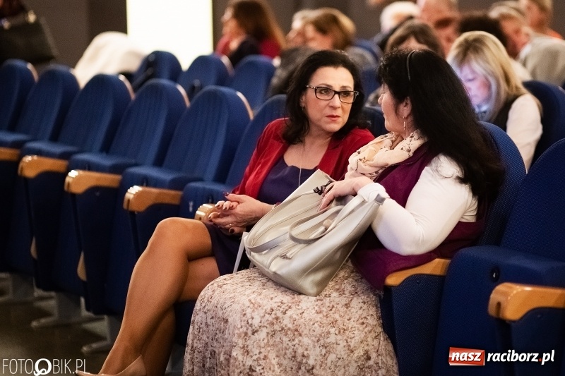 Zdjęcie w galerii na portalu naszraciborz.pl: Benefis Piotra Libery w Domu Kultury Strzecha wiadomości z regionu