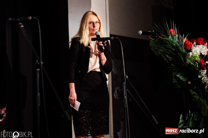 Zdjęcie w galerii na portalu naszraciborz.pl: Benefis Piotra Libery w Domu Kultury Strzecha wiadomości z regionu