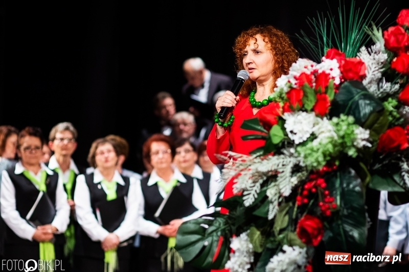 Zdjęcie w galerii na portalu naszraciborz.pl: Benefis Piotra Libery w Domu Kultury Strzecha wiadomości z regionu