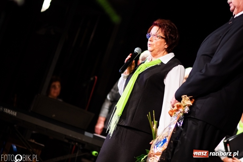 Zdjęcie w galerii na portalu naszraciborz.pl: Benefis Piotra Libery w Domu Kultury Strzecha wiadomości z regionu