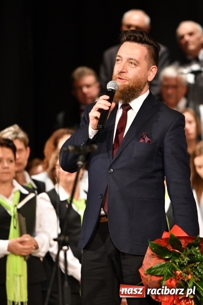 Zdjęcie w galerii na portalu naszraciborz.pl: Benefis Piotra Libery w Domu Kultury Strzecha wiadomości z regionu