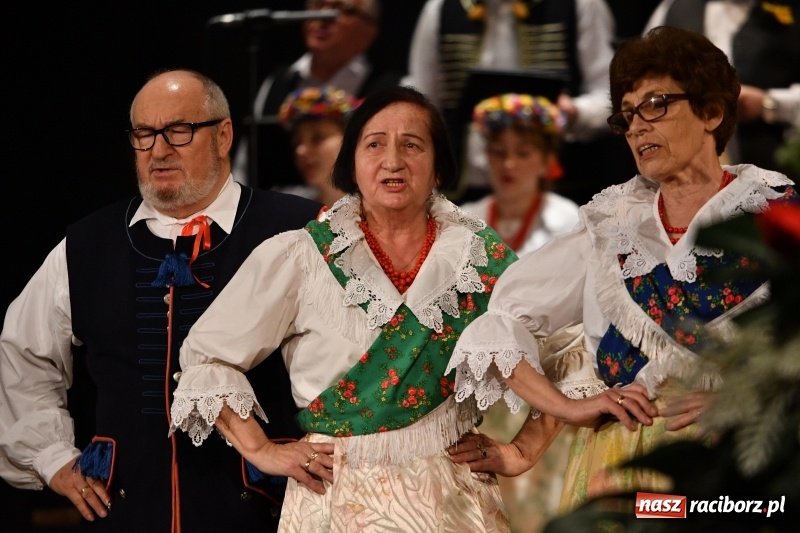 Zdjęcie w galerii na portalu naszraciborz.pl: Benefis Piotra Libery w Domu Kultury Strzecha wiadomości z regionu