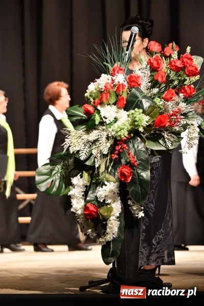 Zdjęcie w galerii na portalu naszraciborz.pl: Benefis Piotra Libery w Domu Kultury Strzecha wiadomości z regionu