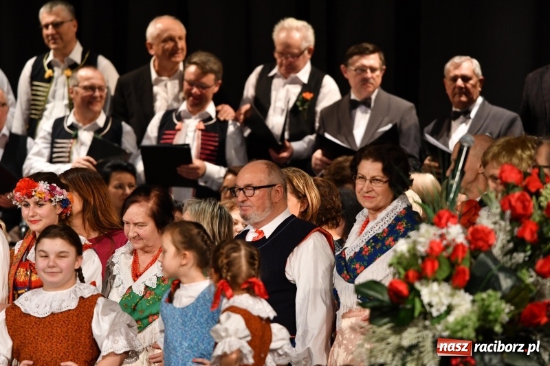 Zdjęcie w galerii na portalu naszraciborz.pl: Benefis Piotra Libery w Domu Kultury Strzecha wiadomości z regionu