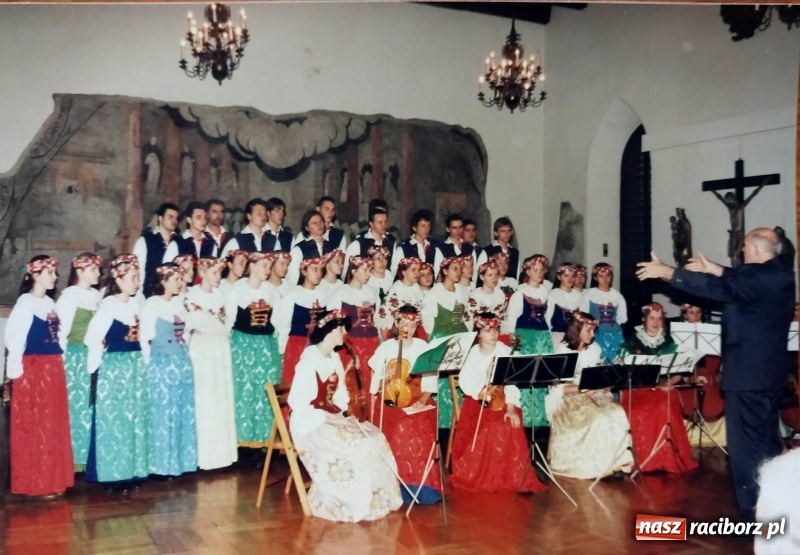 Zdjęcie w galerii na portalu naszraciborz.pl: Benefis Piotra Libery w Domu Kultury Strzecha wiadomości z regionu