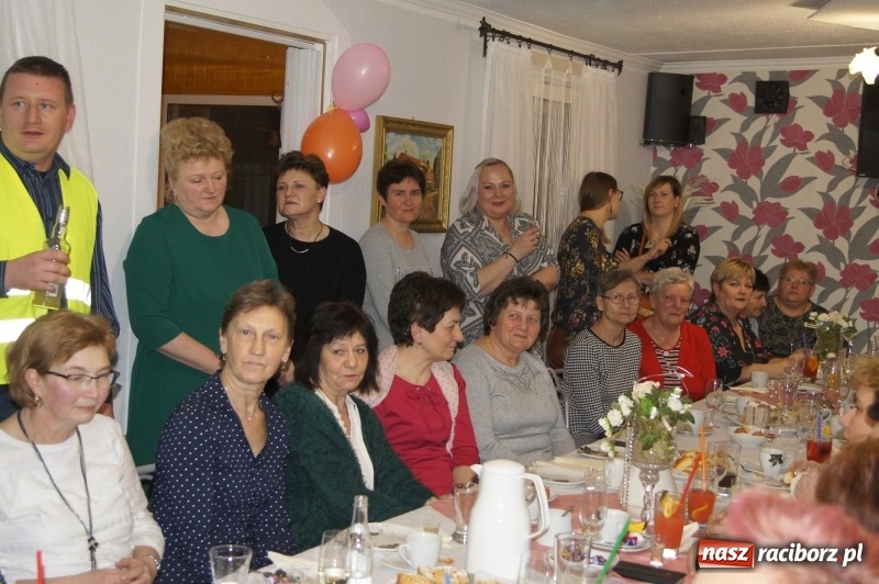 Zdjęcie w galerii na portalu naszraciborz.pl: Babski Comber, Dzień Mężczyzn i Dzień Sołtysa w Pawłowie  wiadomości z regionu
