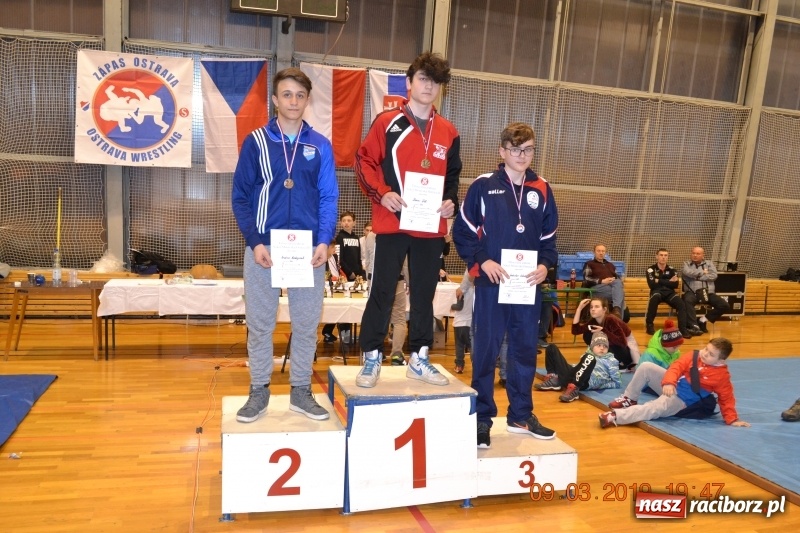 Zdjęcie w galerii na portalu naszraciborz.pl: Udany start zapaśników Unii Racibórz na turnieju w Ostrawie wiadomości z regionu
