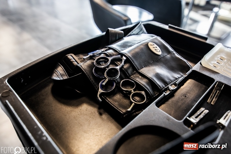 Zdjęcie w galerii na portalu naszraciborz.pl: Panie i panowie! Nowy salon Strefa cięcia i brody podcięcia zaprasza do Czerwonej Torebki! wiadomości z regionu