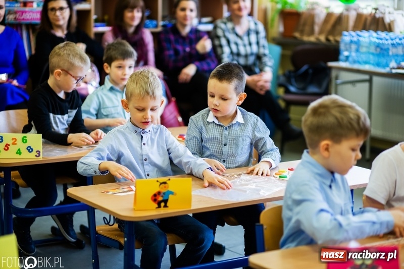 Zdjęcie w galerii na portalu naszraciborz.pl: Matematyczne zmagania przedszkolaków, czyli Mały Pitagoras w SP 15 wiadomości z regionu