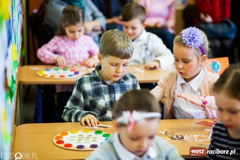Zdjęcie w galerii na portalu naszraciborz.pl: Matematyczne zmagania przedszkolaków, czyli Mały Pitagoras w SP 15 wiadomości z regionu