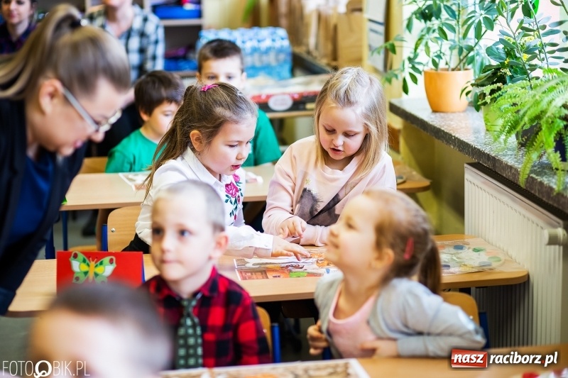 Zdjęcie w galerii na portalu naszraciborz.pl: Matematyczne zmagania przedszkolaków, czyli Mały Pitagoras w SP 15 wiadomości z regionu