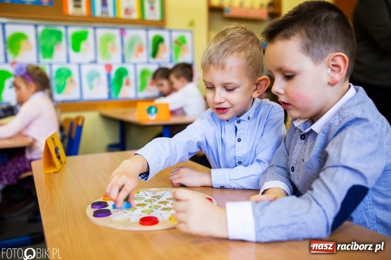 Zdjęcie w galerii na portalu naszraciborz.pl: Matematyczne zmagania przedszkolaków, czyli Mały Pitagoras w SP 15 wiadomości z regionu