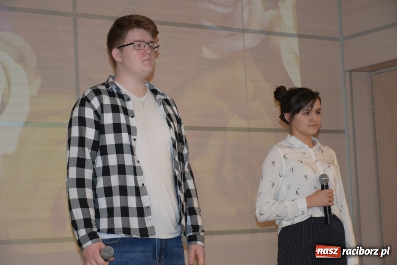 Zdjęcie w galerii na portalu naszraciborz.pl: Seniorzy z Tworkowa świętowali Dzień Kobiet  wiadomości z regionu