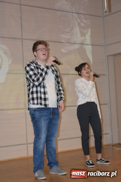 Zdjęcie w galerii na portalu naszraciborz.pl: Seniorzy z Tworkowa świętowali Dzień Kobiet  wiadomości z regionu