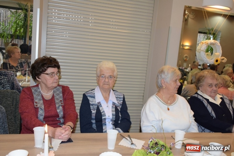 Zdjęcie w galerii na portalu naszraciborz.pl: Seniorzy z Tworkowa świętowali Dzień Kobiet  wiadomości z regionu