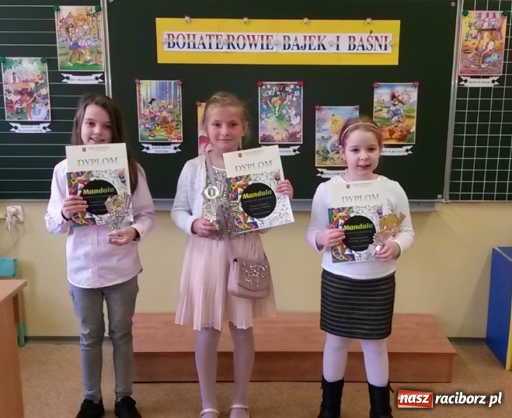 Zdjęcie w galerii na portalu naszraciborz.pl: XX Powiatowy Konkurs Recytatorski dla uczniów klas I - III  wiadomości z regionu