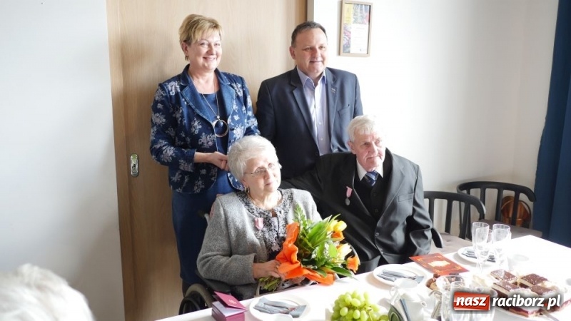 Zdjęcie w galerii na portalu naszraciborz.pl: Złote Gody w Kuźni Raciborskiej [FOTO] wiadomości z regionu