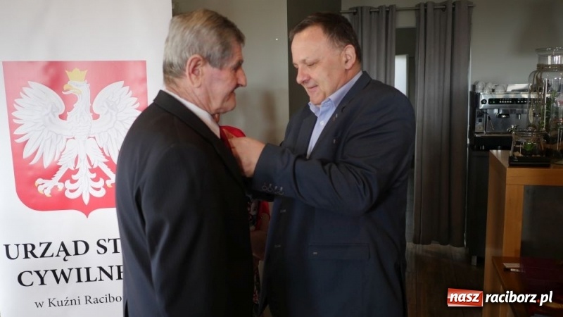 Zdjęcie w galerii na portalu naszraciborz.pl: Złote Gody w Kuźni Raciborskiej [FOTO] wiadomości z regionu